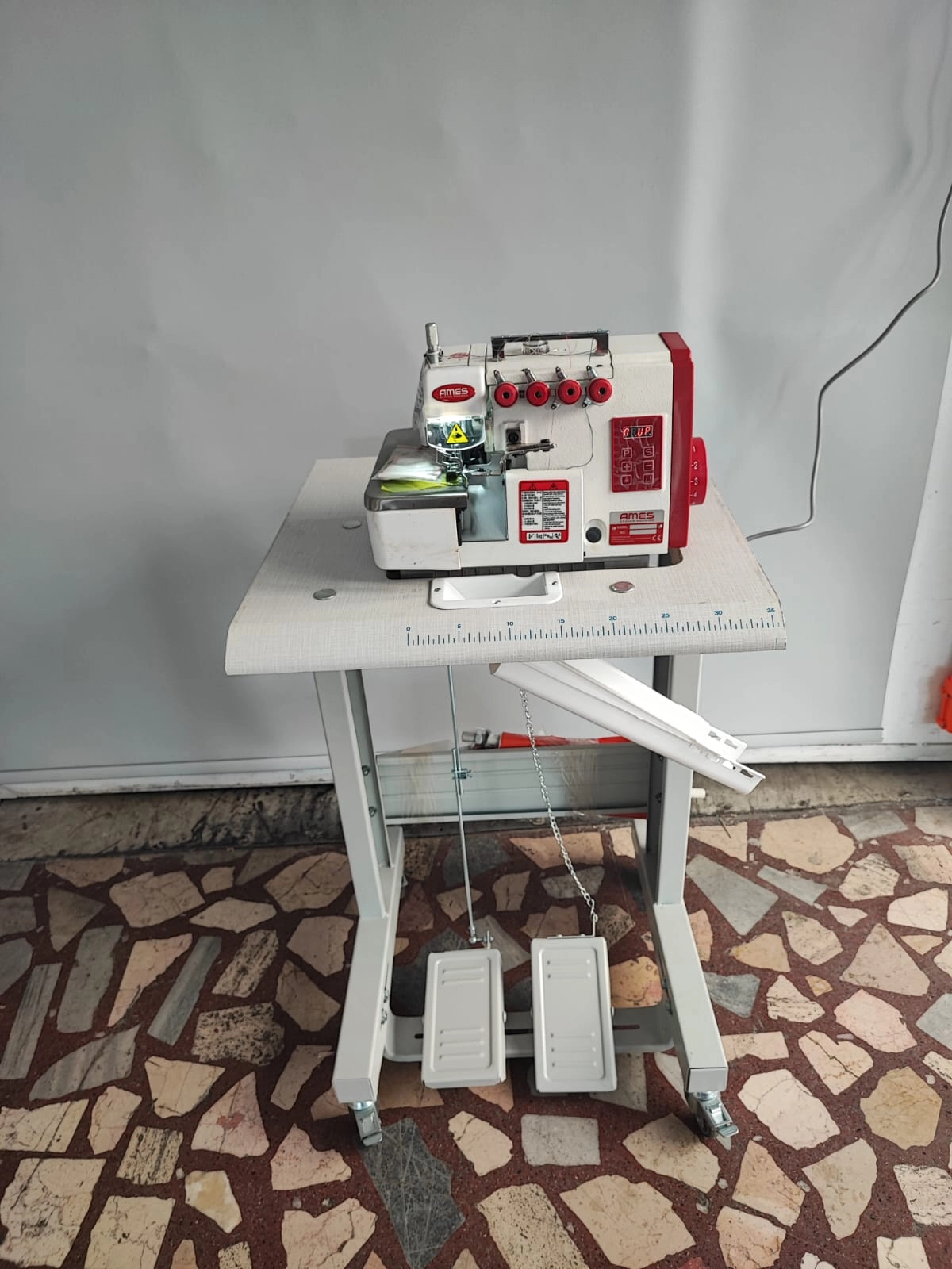 AS-747-ED Ames Mekanik 4 İplik  Overlok Makinası ( 60 cm mini masalı )