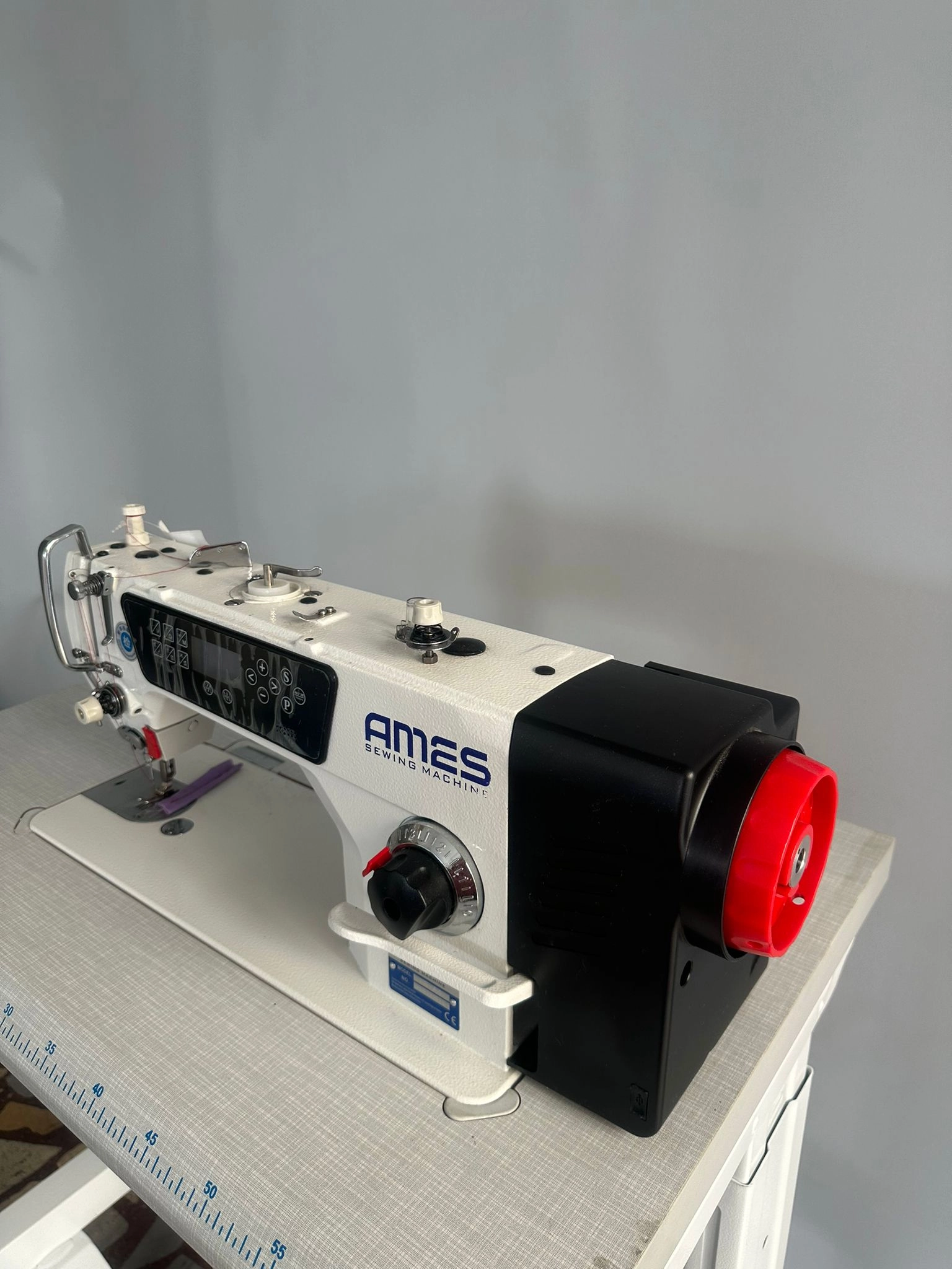 AS-A4 Ames İplik Kesicili Elektronik  Düz Makina