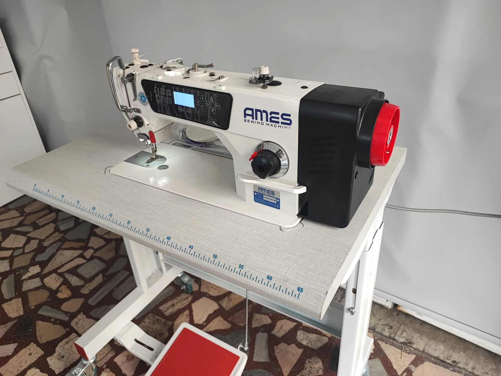 AS-A4 Ames İplik Kesicili Elek. Düz Makina ( 80 cm mini masa)