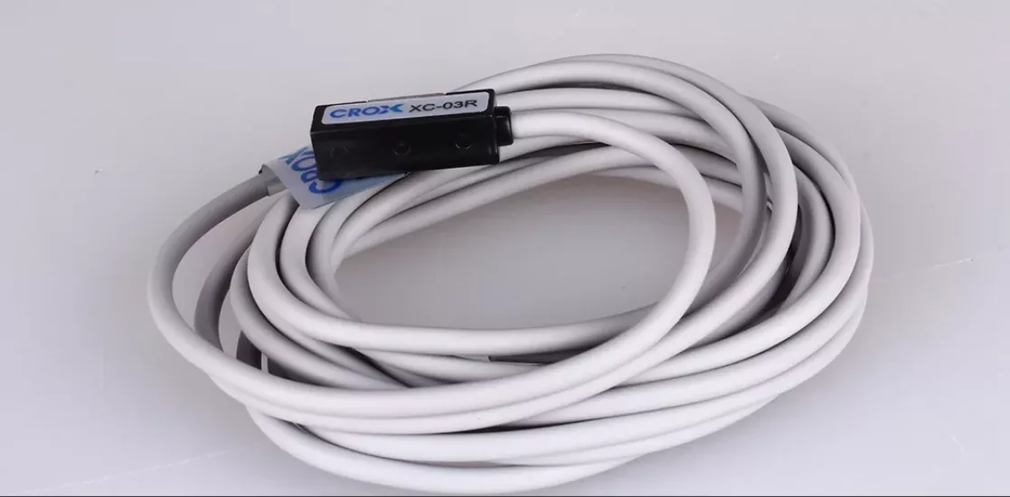 CROX XC-03R İki Kablolu Manyetik Silindir (Piston) Sensörü.